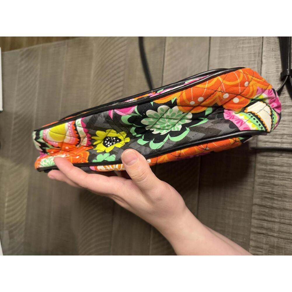 Vera Bradley Turnlock Crossbody Bag in Ziggy Zinnia pattern - Picture 2 of 13